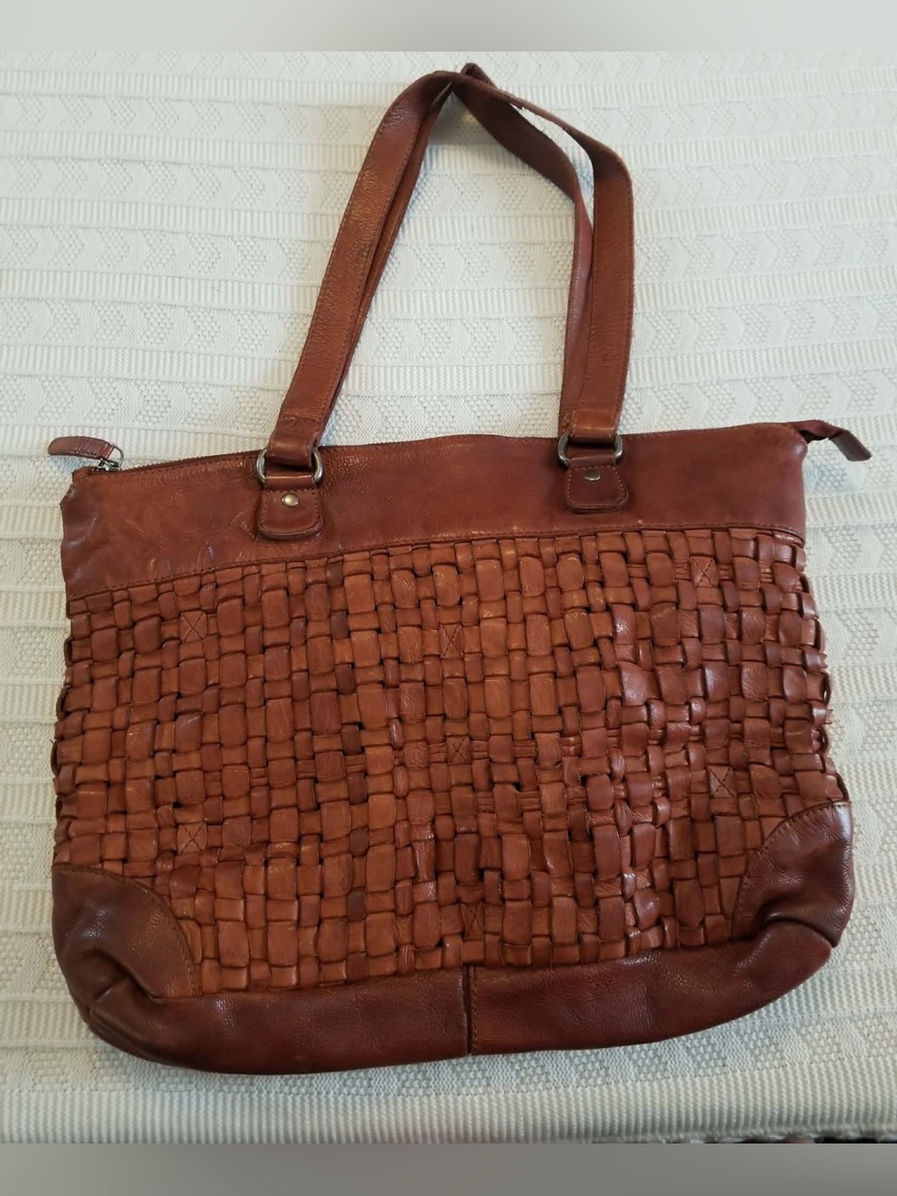 Vilenca Holland Woven Leather Tote Bag in Cognac Brown - Stylish Everyday Carry